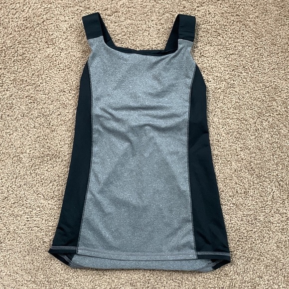 C9 by Champion Duo Dry athletic top Size 8, built in bra, good condition - Picture 3 of 7